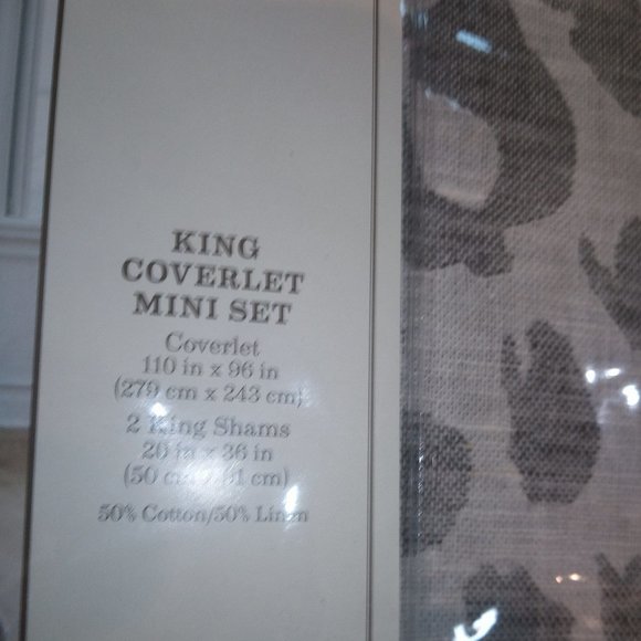 SOUTHERN LIVING SAVANNAH Leopard Queen Coverlet - Picture 6 of 7